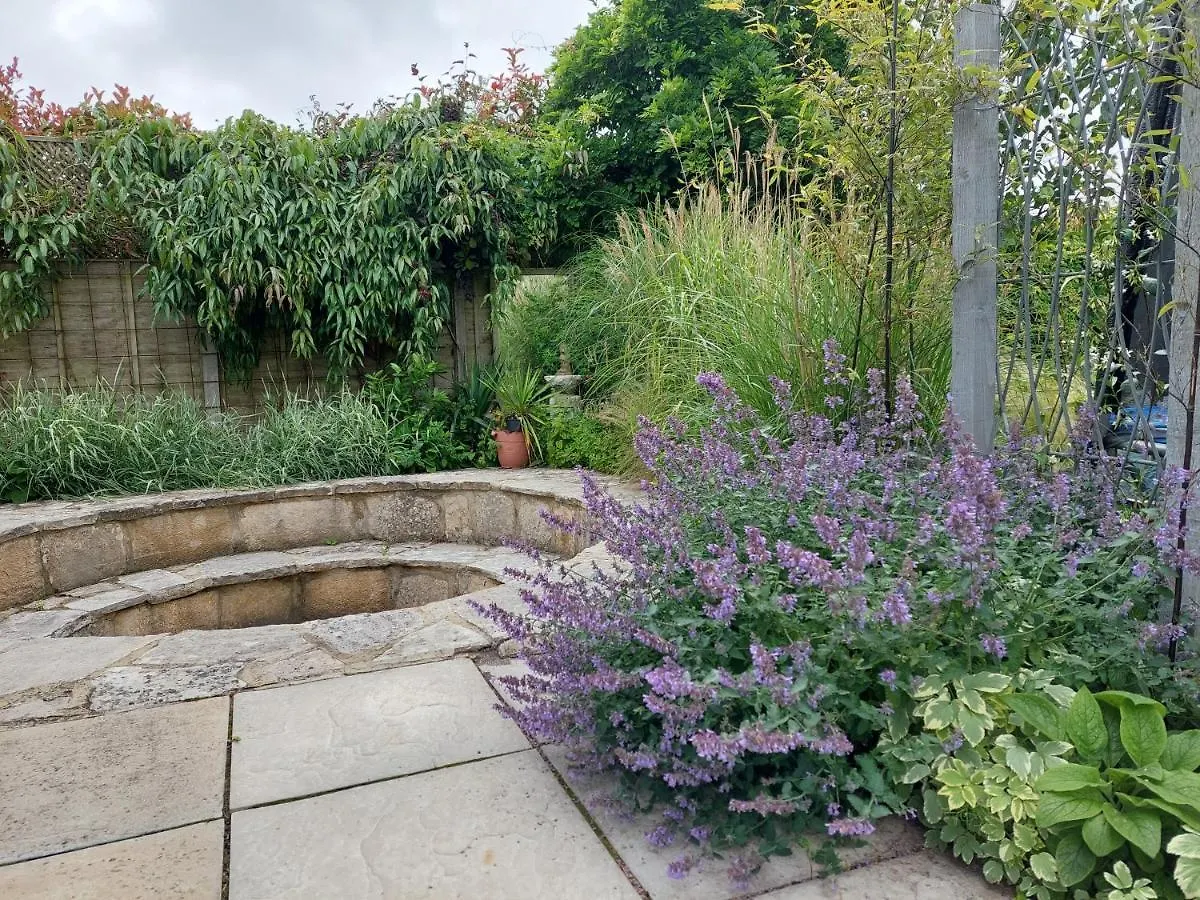 Private Garden Lodge In Christchurch, Dorset For 4 - Dogs Welcome! Holdenhurst 公寓